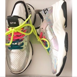 Steve Madden | Shoes | Steve Madden Ajax Silver Metallic Sneakers 75 New |  Poshmark
